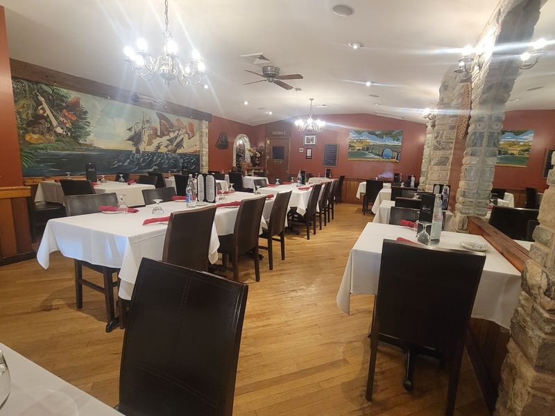 Meet O Lavrador, The Jamaica Landmark