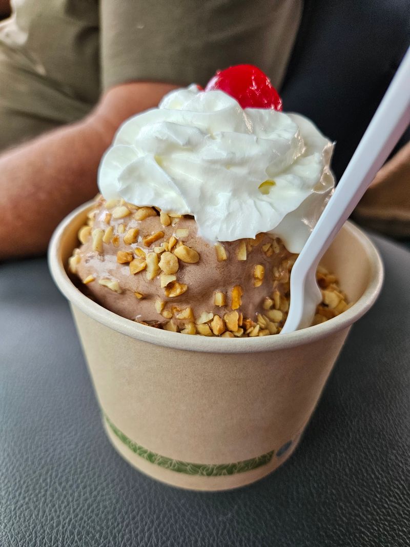 Maple Creemees Worth Every Mile Of The Drive