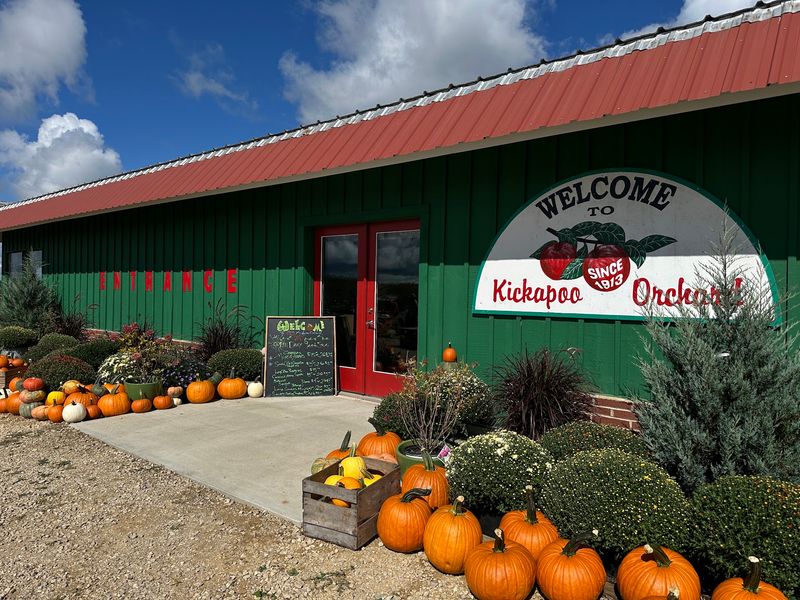Grab Lunch Without Leaving The Orchard