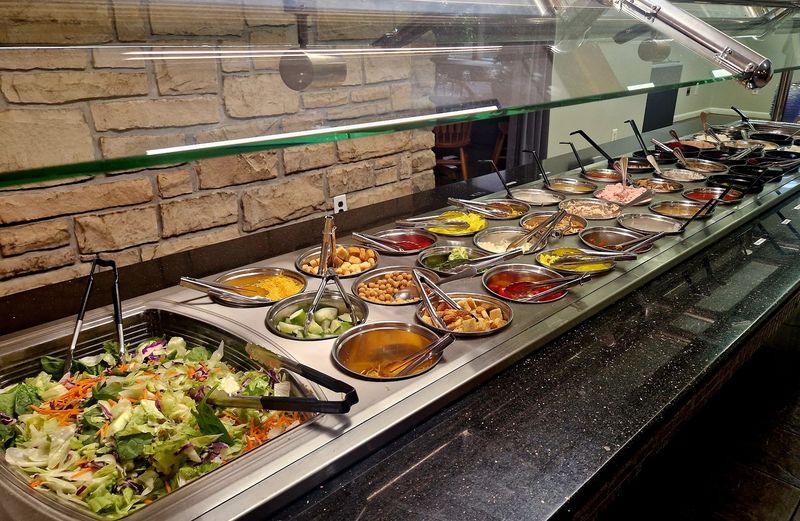 Weekend Buffets Worth Planning Around