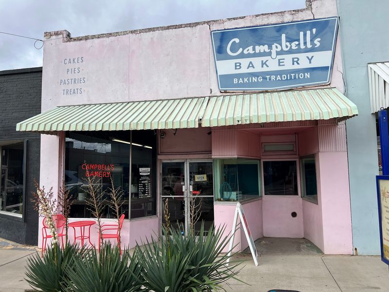 Meet Campbell's Bakery, Fondren's Sugar Landmark