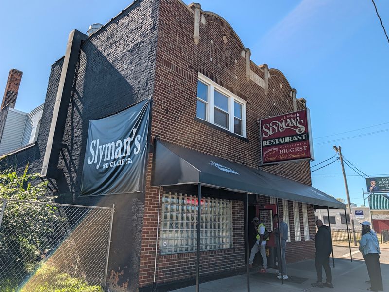 Finding The Spot On St Clair Avenue