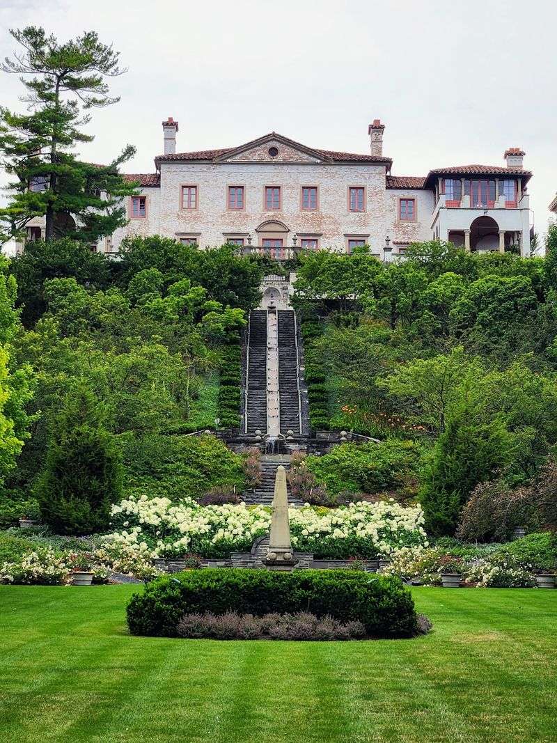 The Renaissance Garden That Steps Down To The Water