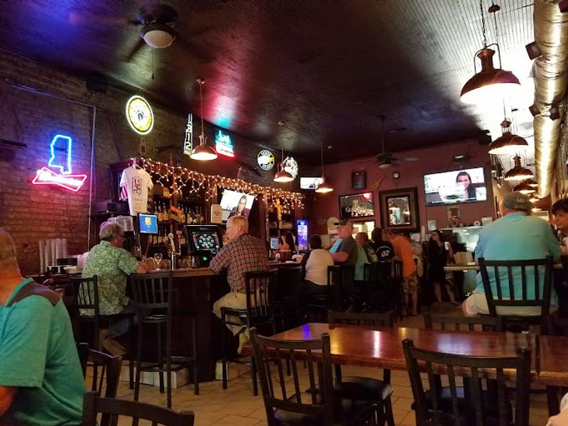 Windy City Grille Plants Its Flag On Main