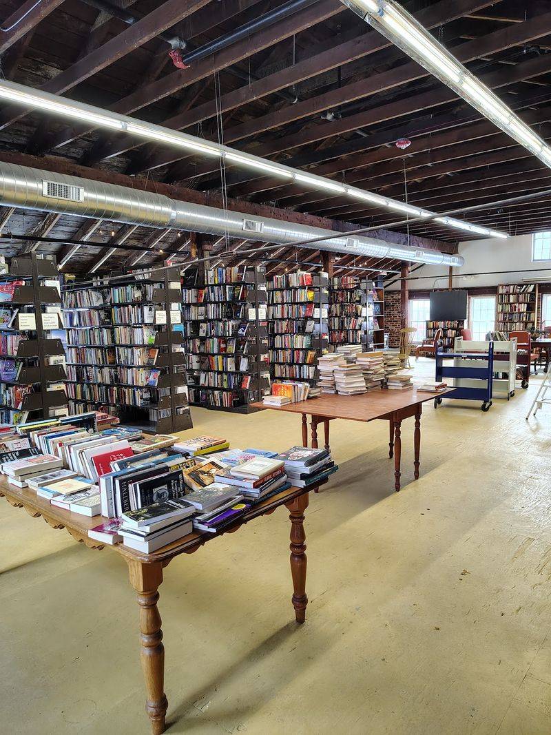 Ten Thousand Square Feet Of Pure Browsing Freedom