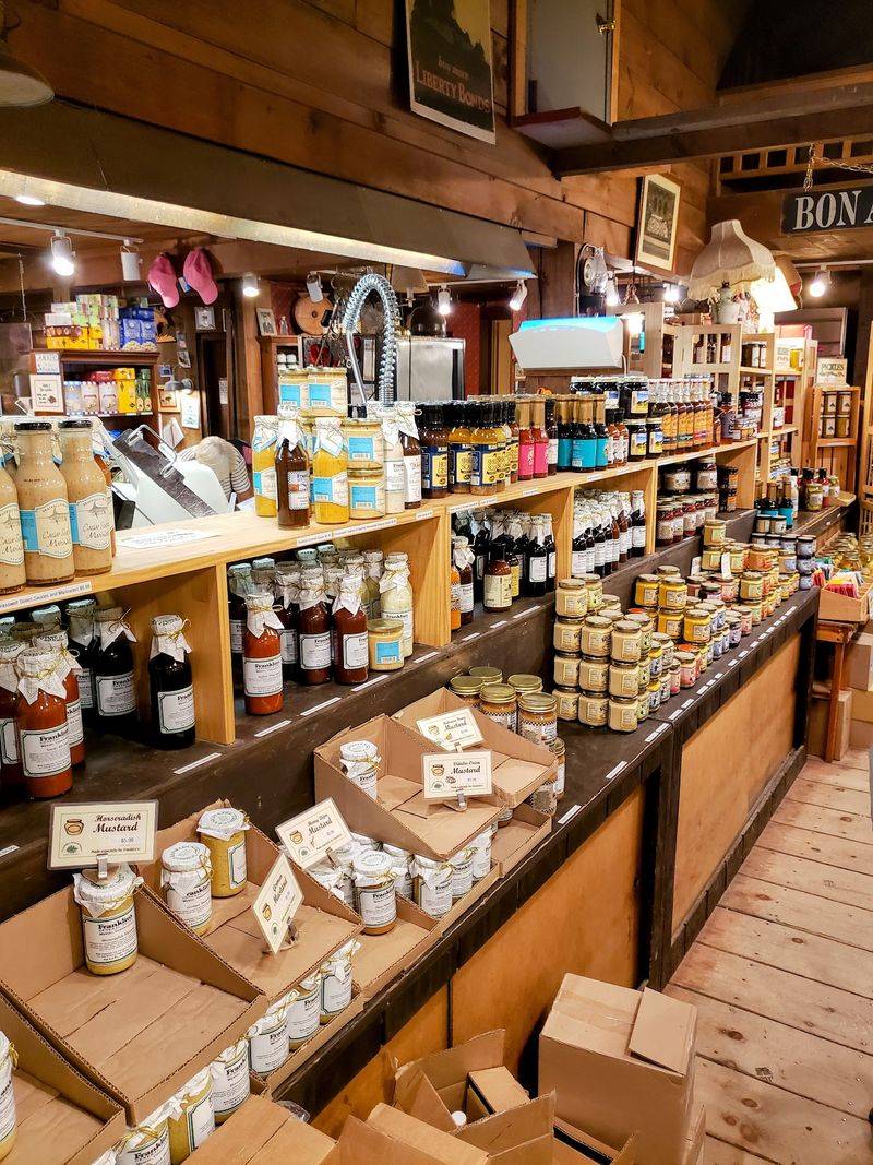 Twenty One Flavors Of Fresh Fudge