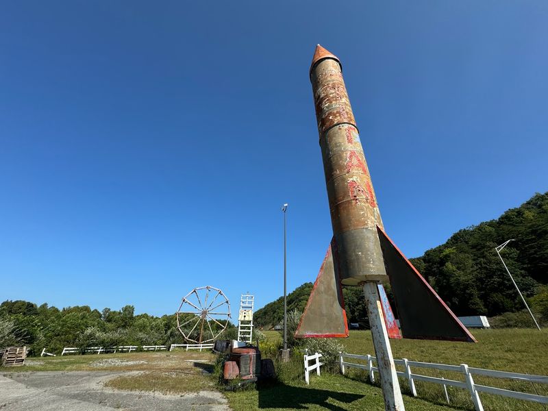 The Fireworks Store That Left Its Props Behind