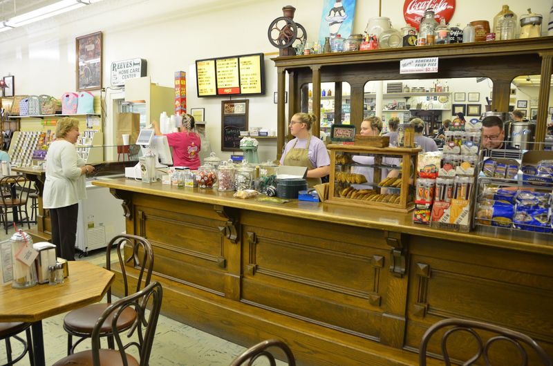 Generations of Pulaski Kids at the Same Counter