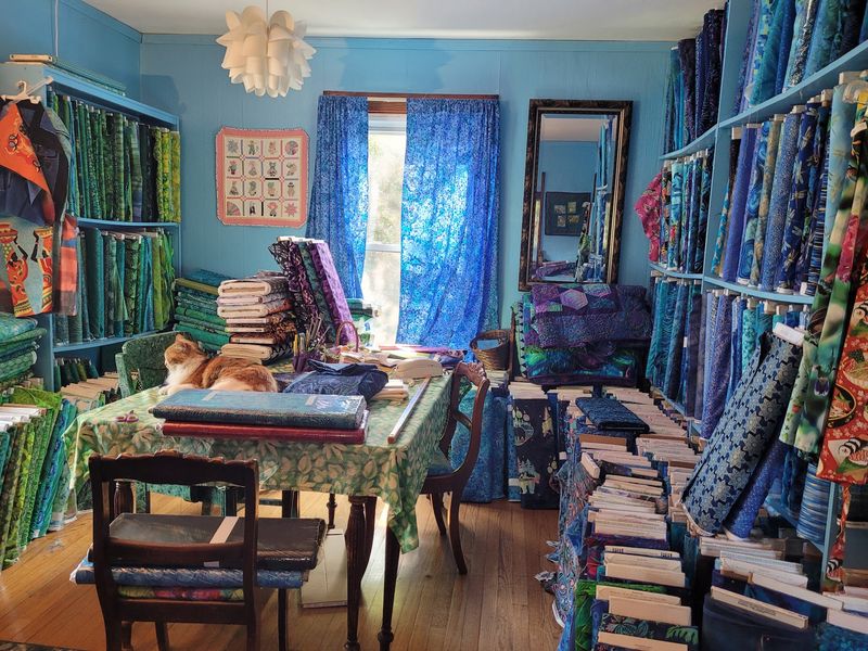Lucy-In-The-Sky Quilts And Fabrics, Kalamazoo
