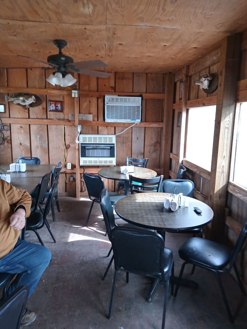 Sonny's Smokehouse, Ackerman, MS