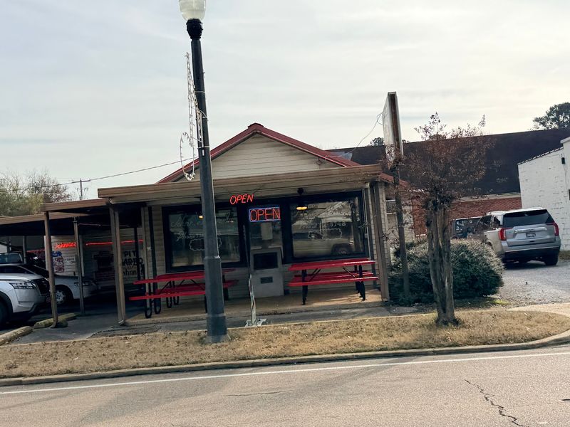 Johnnie's Drive In