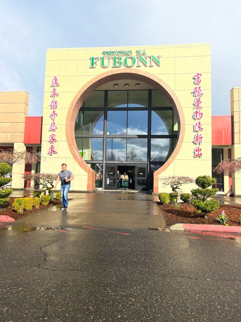 A Shopping Center Big Enough To Feel Like A Small Town