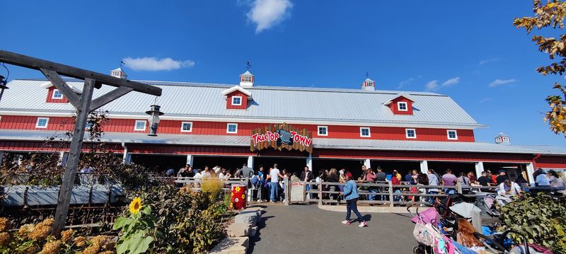 Weekend Crowds, Buzzing Bees and Who Will Love It Most