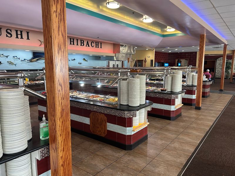 Ten Ten Buffet Grill & Sushi