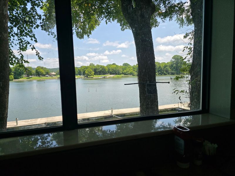 A Marina Kitchen on the Cumberland