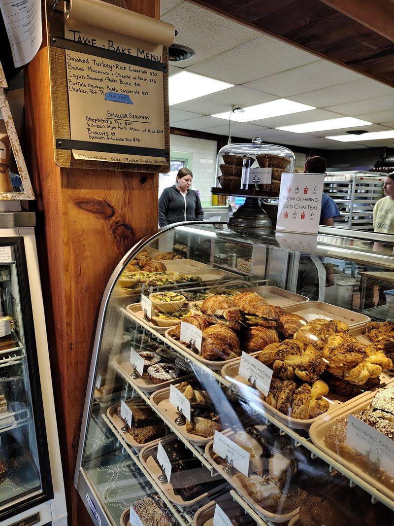 Sweet Lucy's Bakeshop, Bernardston