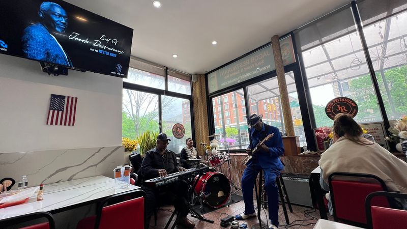 Live Music And The Sound Of The Room