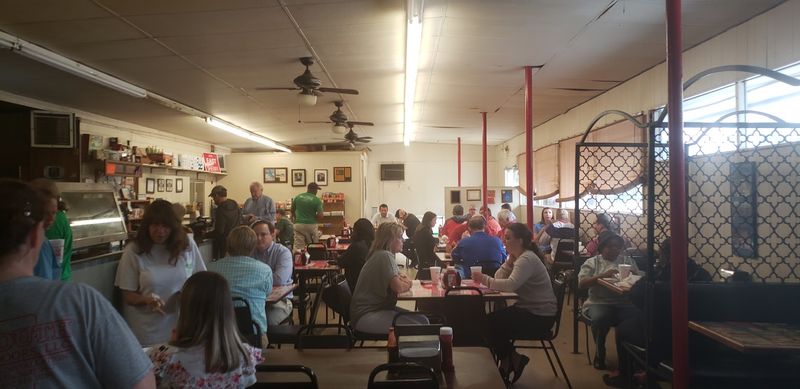 No-Frills Dining Room With Small-Town Warmth
