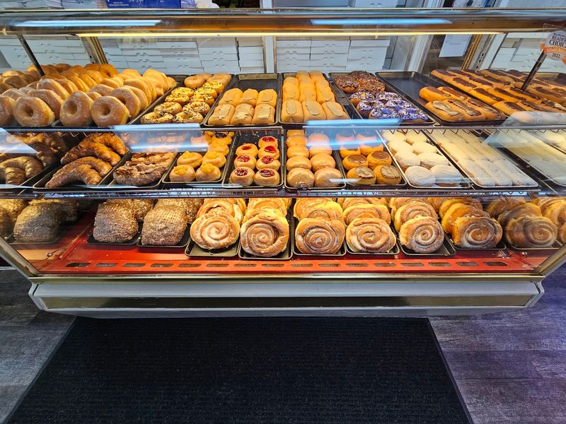 The Landmark Restaurant & Bakery