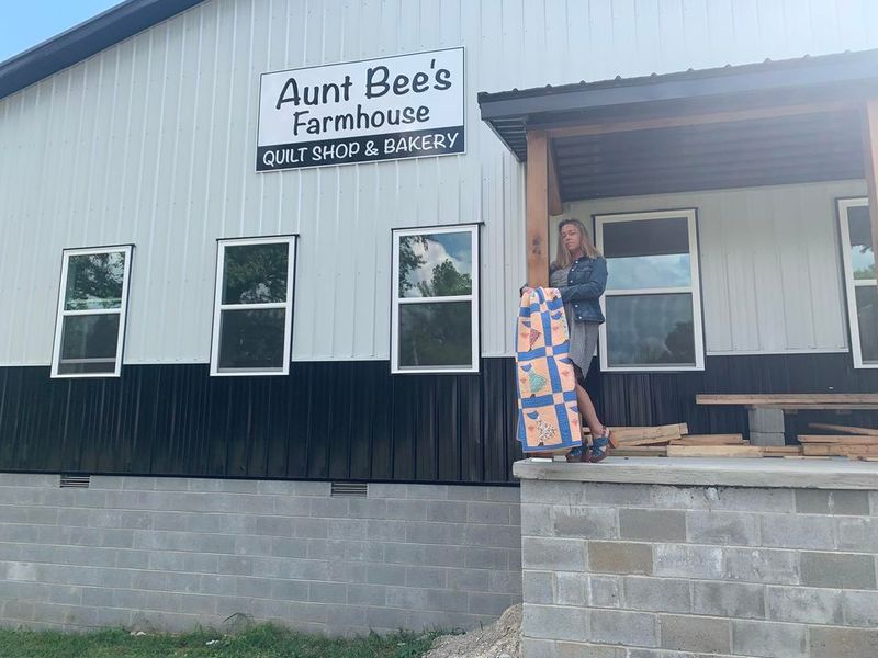 Aunt Bee's Quilt Shop and Bakery
