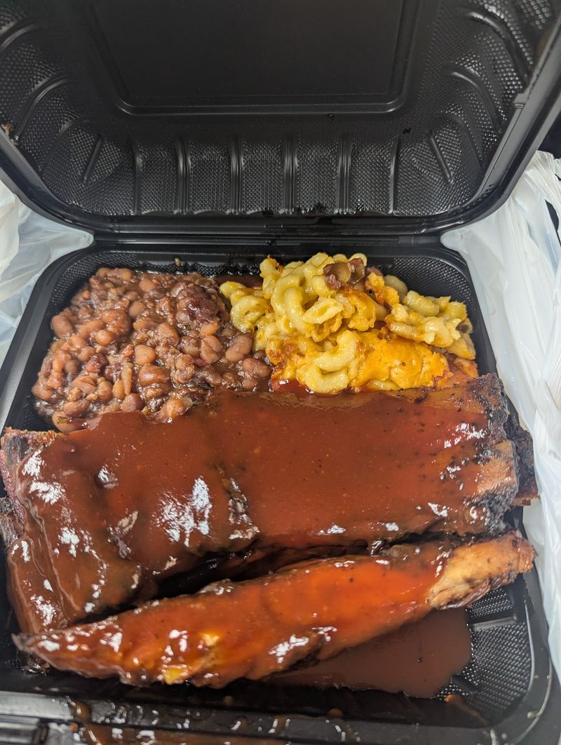 J Ribs, Rochester, NY