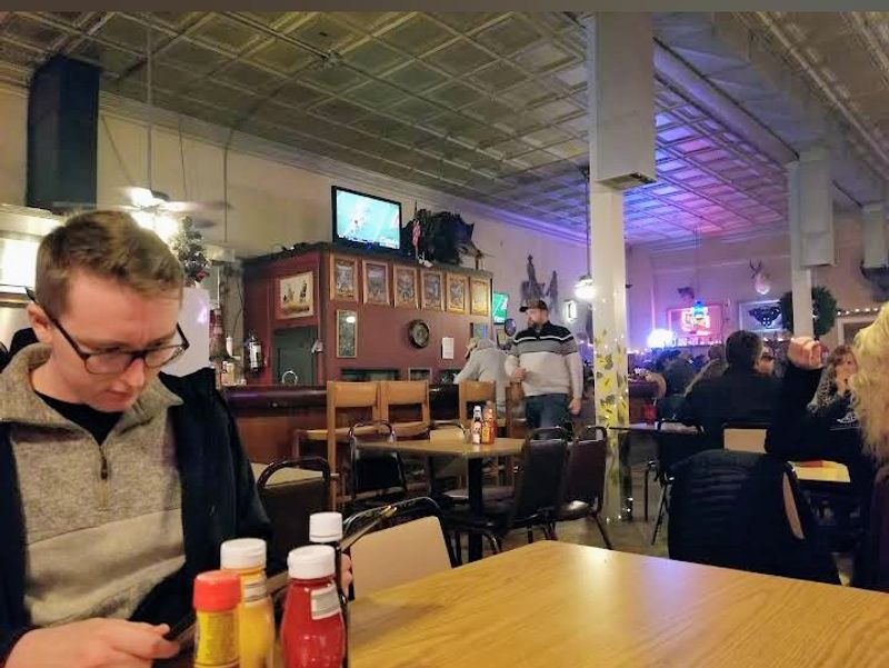 Big Ed's, Bird City