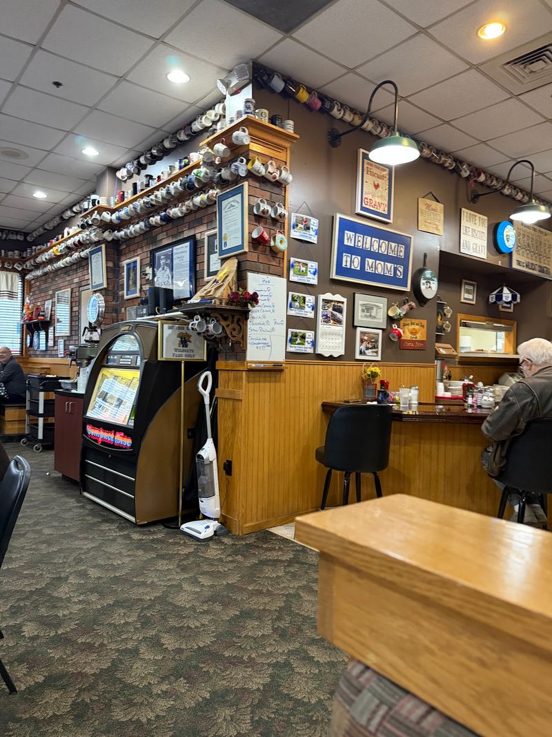Mom's Restaurant