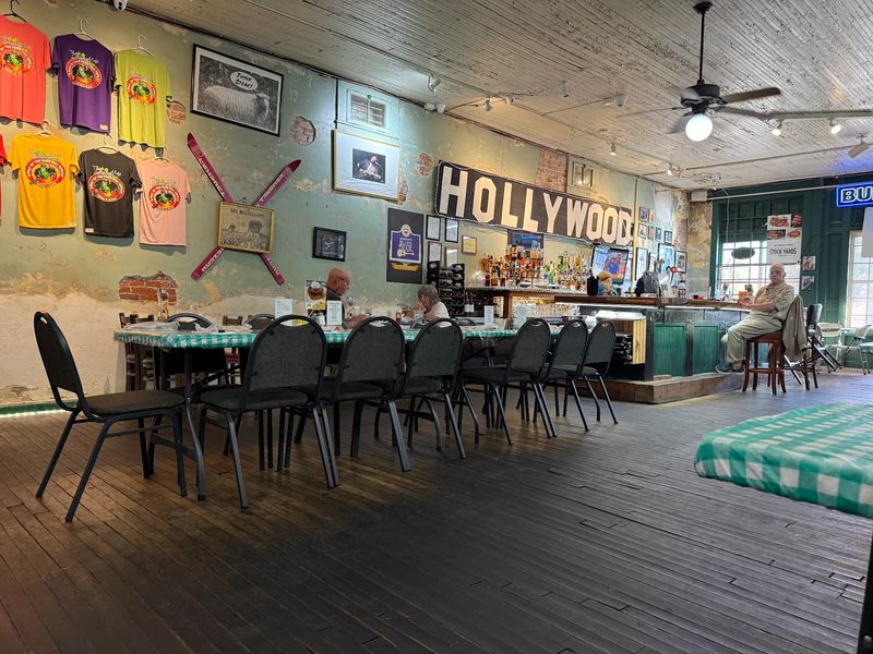The Hollywood Cafe