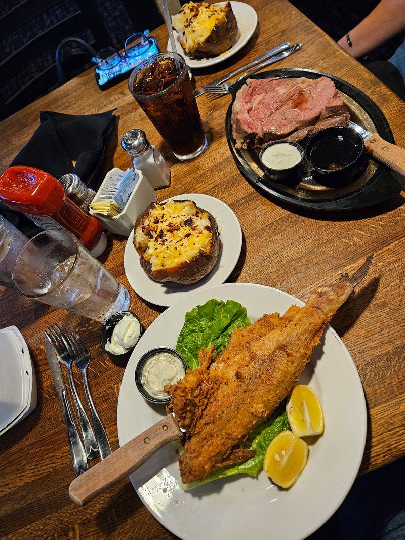 Fried Chicken And Chicken-Fried Steak Hold Their Own