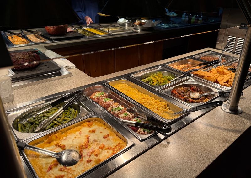 The Buffet Line That Earned Its Reputation