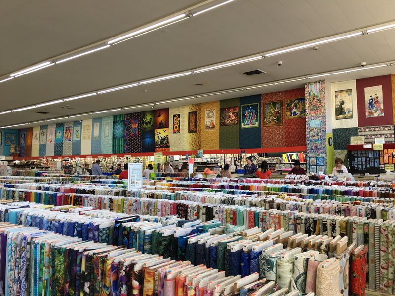 M & L Fabrics Discount Store
