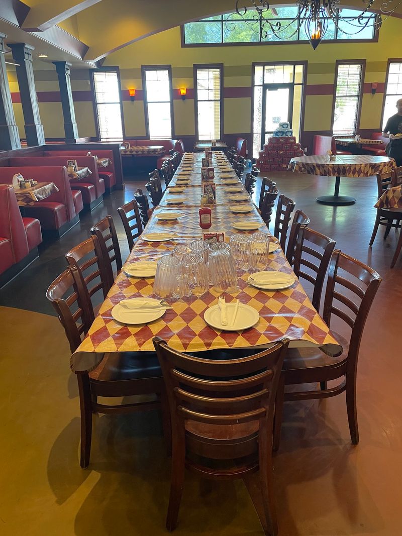 Metro Pizza (Sky Pointe)
