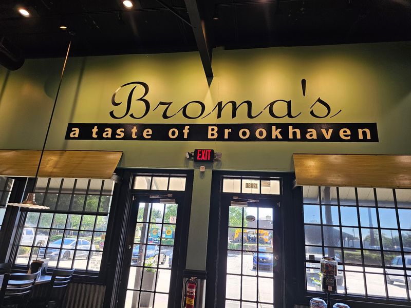 Broma's Deli - Brookhaven