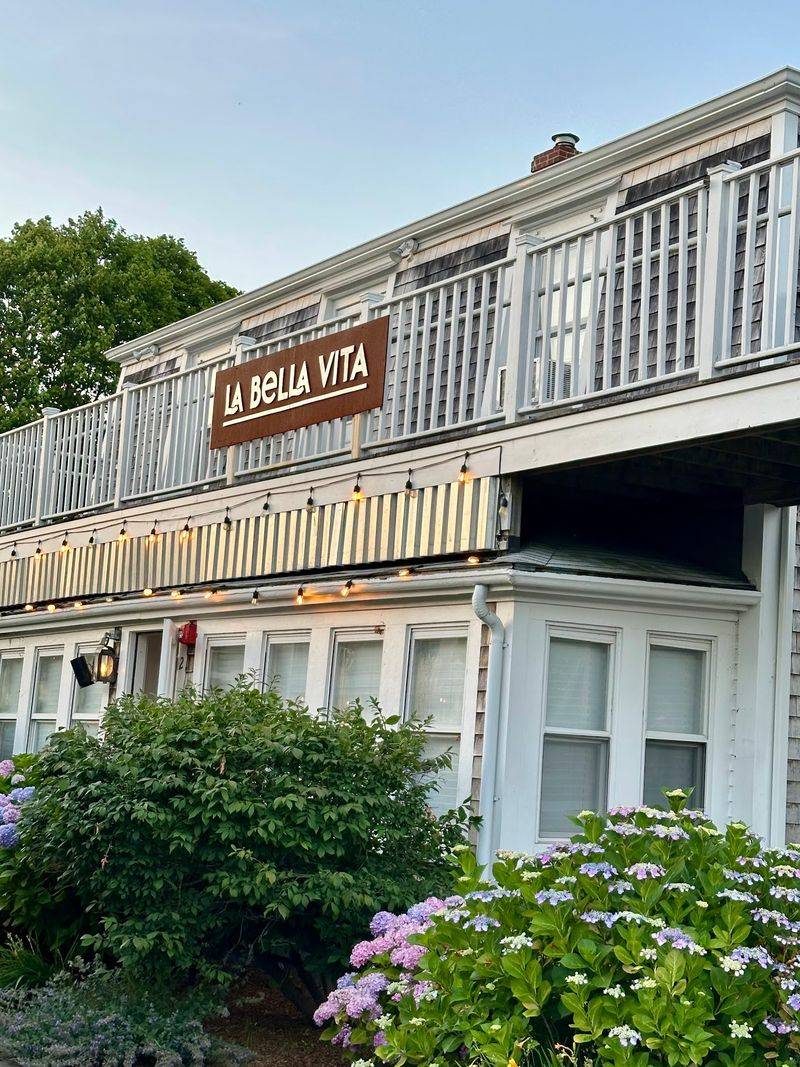 La Bella Vita Kitchen And Bar (Orleans)