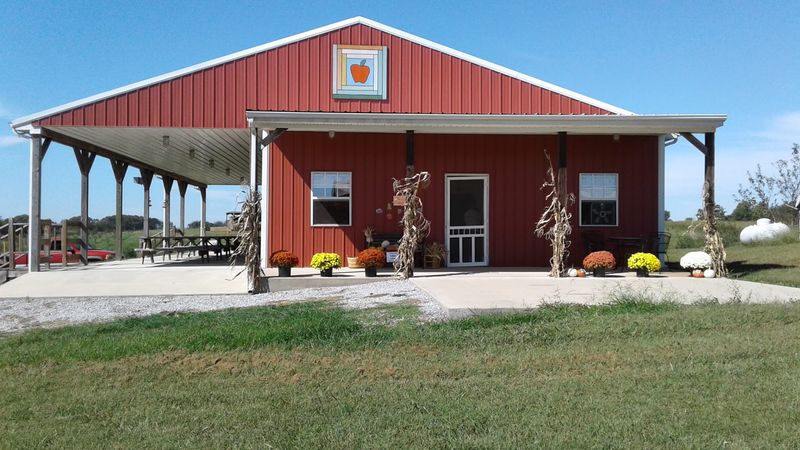 Shade Tree Farm And Orchard