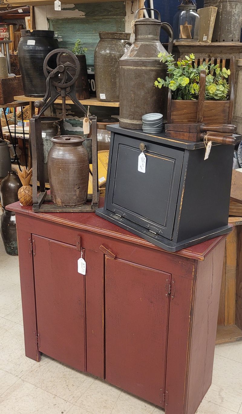 Centerville Pickers Market, Anderson