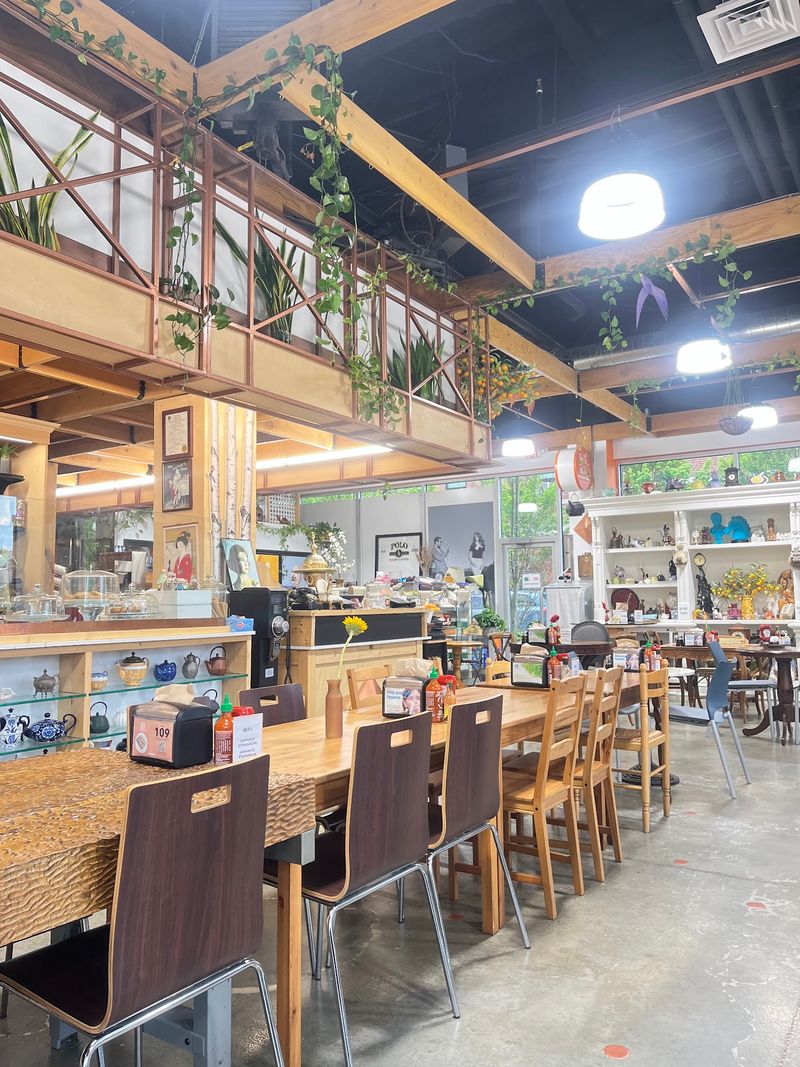 In House Cafe