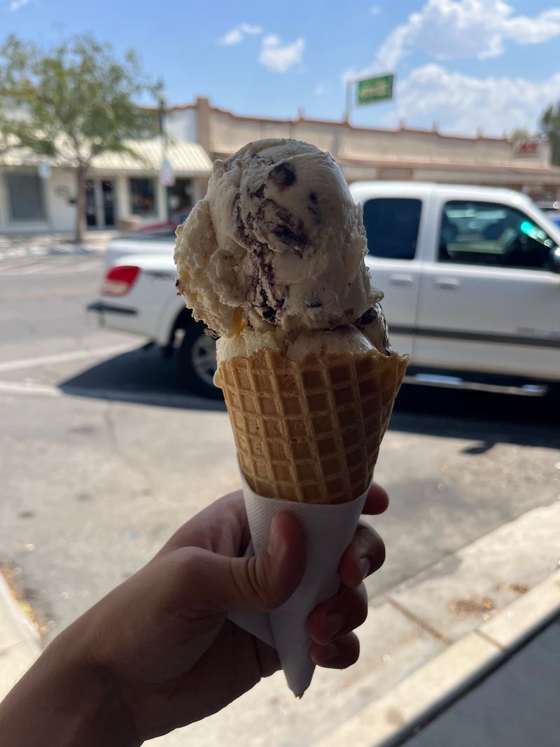 Hand-Scooped Ice Cream Worth The Detour