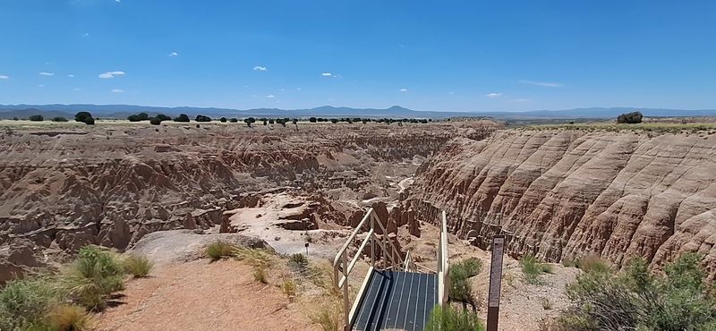 Trails, Overlooks, and the Four-Mile Loop