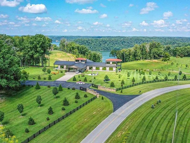 Byrdstown (Dale Hollow Lake)