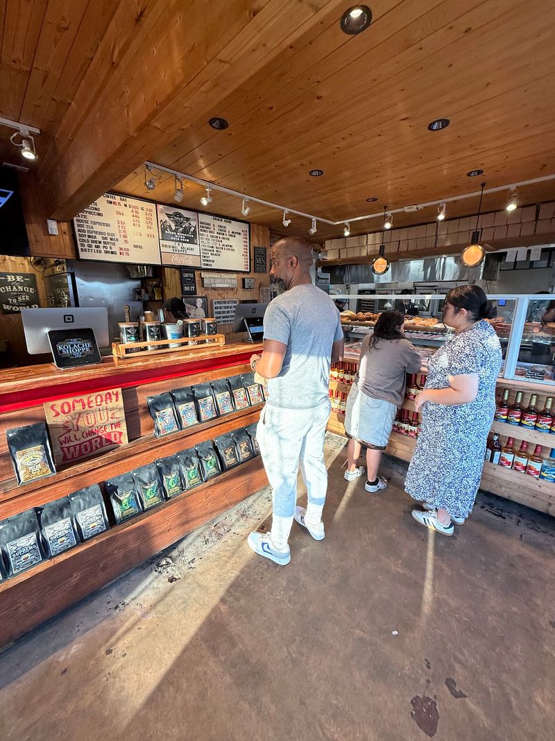 Coffee Bar That Holds Its Own