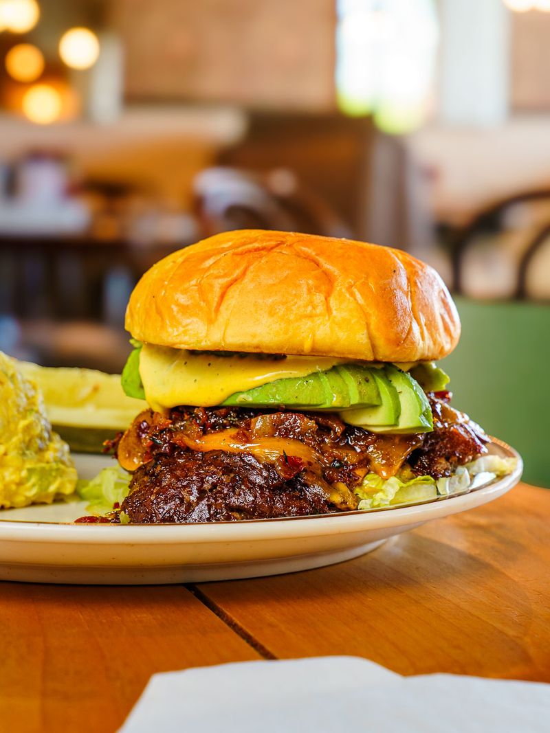 Southern Charm In The Arts District Area, Winnie & Ethel's Downtown Diner