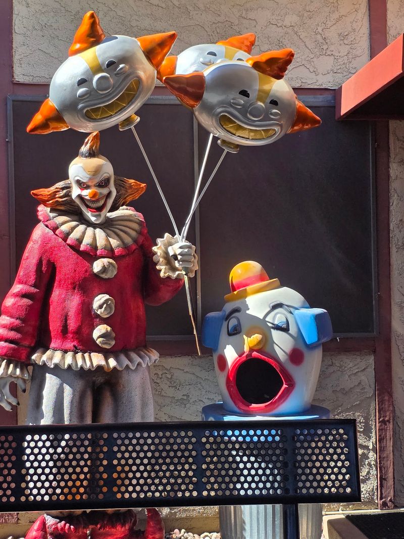 Clowns, Jump Scares And The Fun Weird Stuff