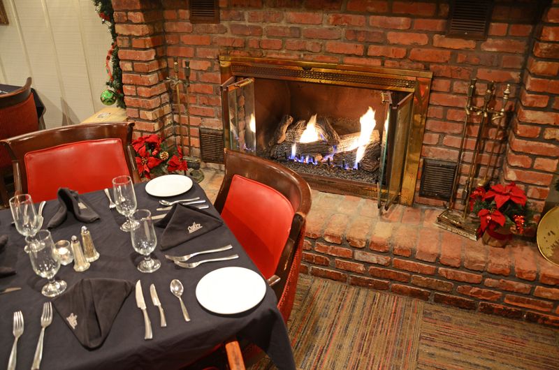Ambiance And Decor Influences In Southern Supper Clubs