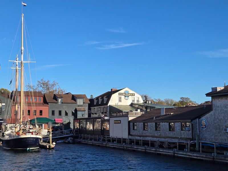 Aquidneck Island