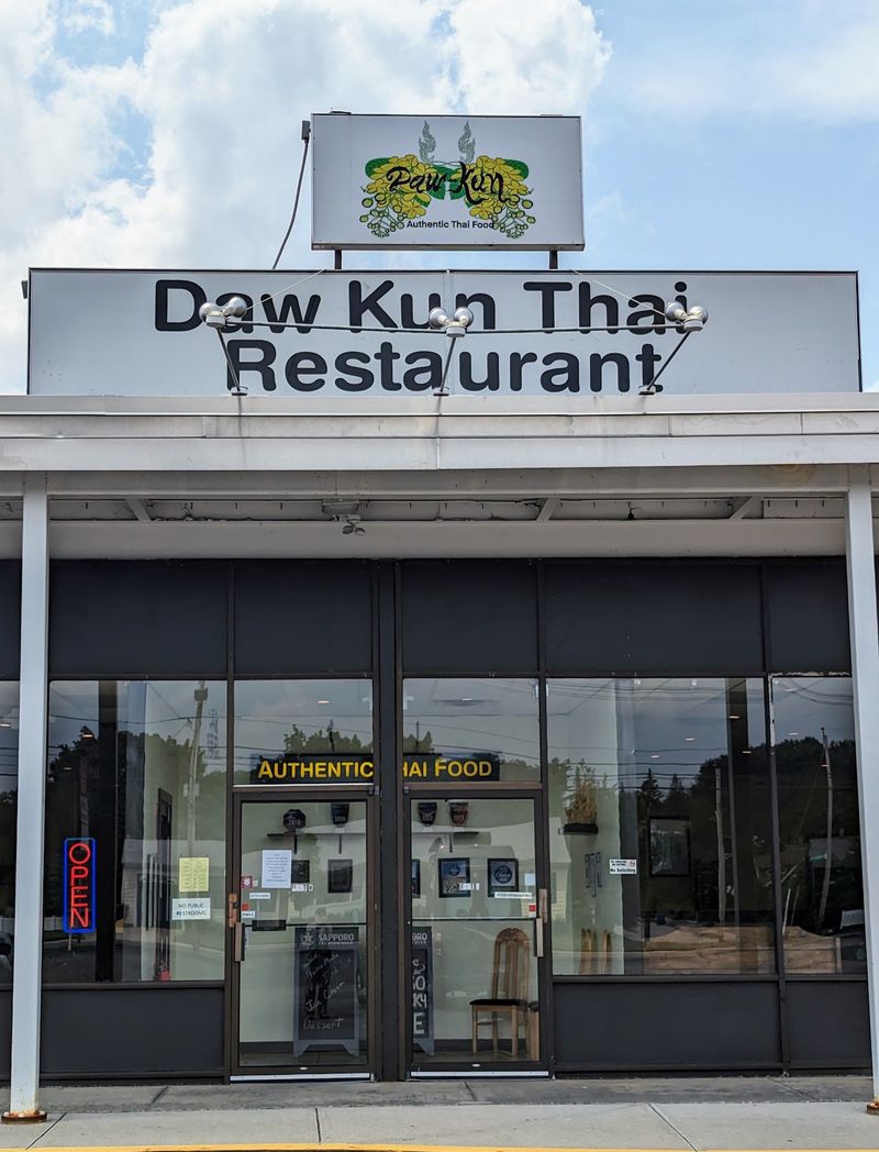 Daw Kun Thai
