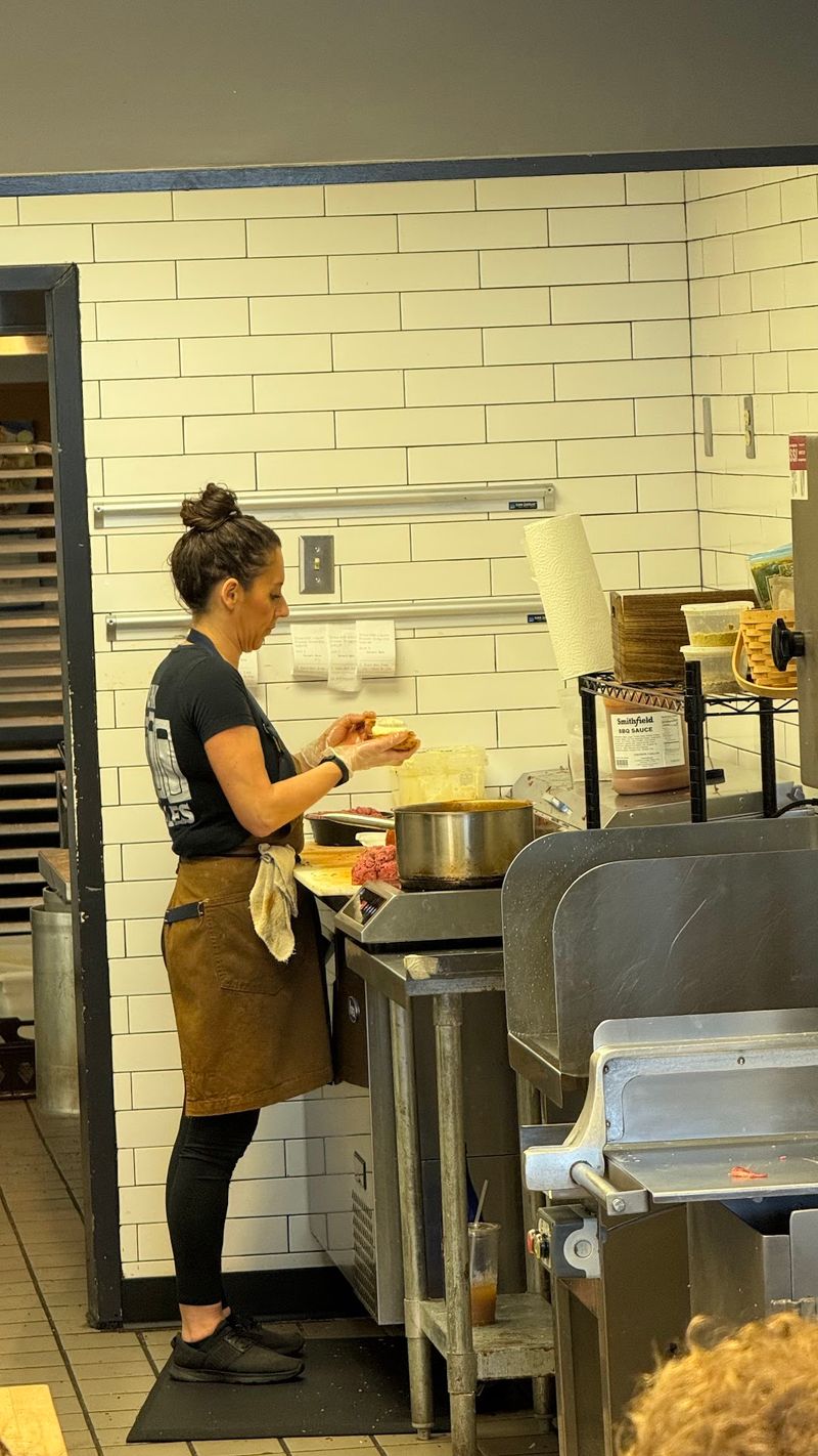 Hands-On Classes That Turn Shoppers Into Cooks