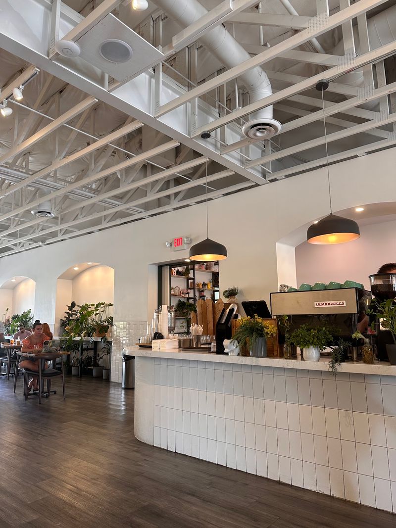 A Neighborhood Kitchen Built For Sweater Weather