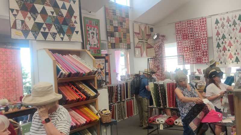 Classes That Turn Curious Beginners Into Real Quilters