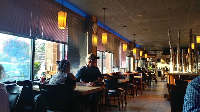 Rice Plates, Vermicelli Bowls, And Sizzling Specialties